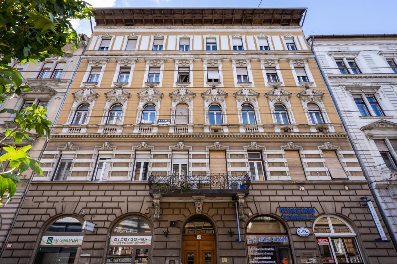 Galaxy Cube Apartment Budapest Exterior foto